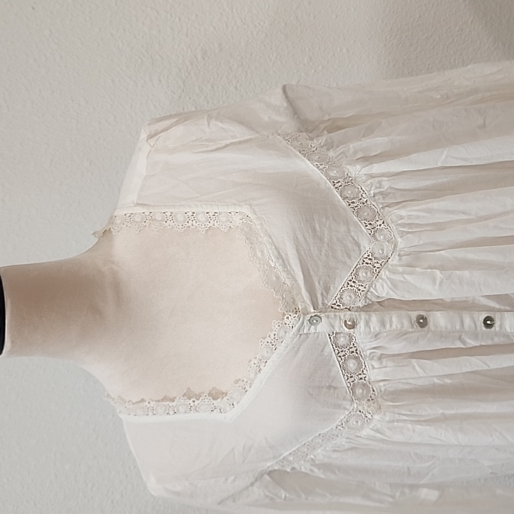 Queen Anne's Lace By Eileen West Elegant White Lace-Trimmed Nightgown - Picture 2 of 15